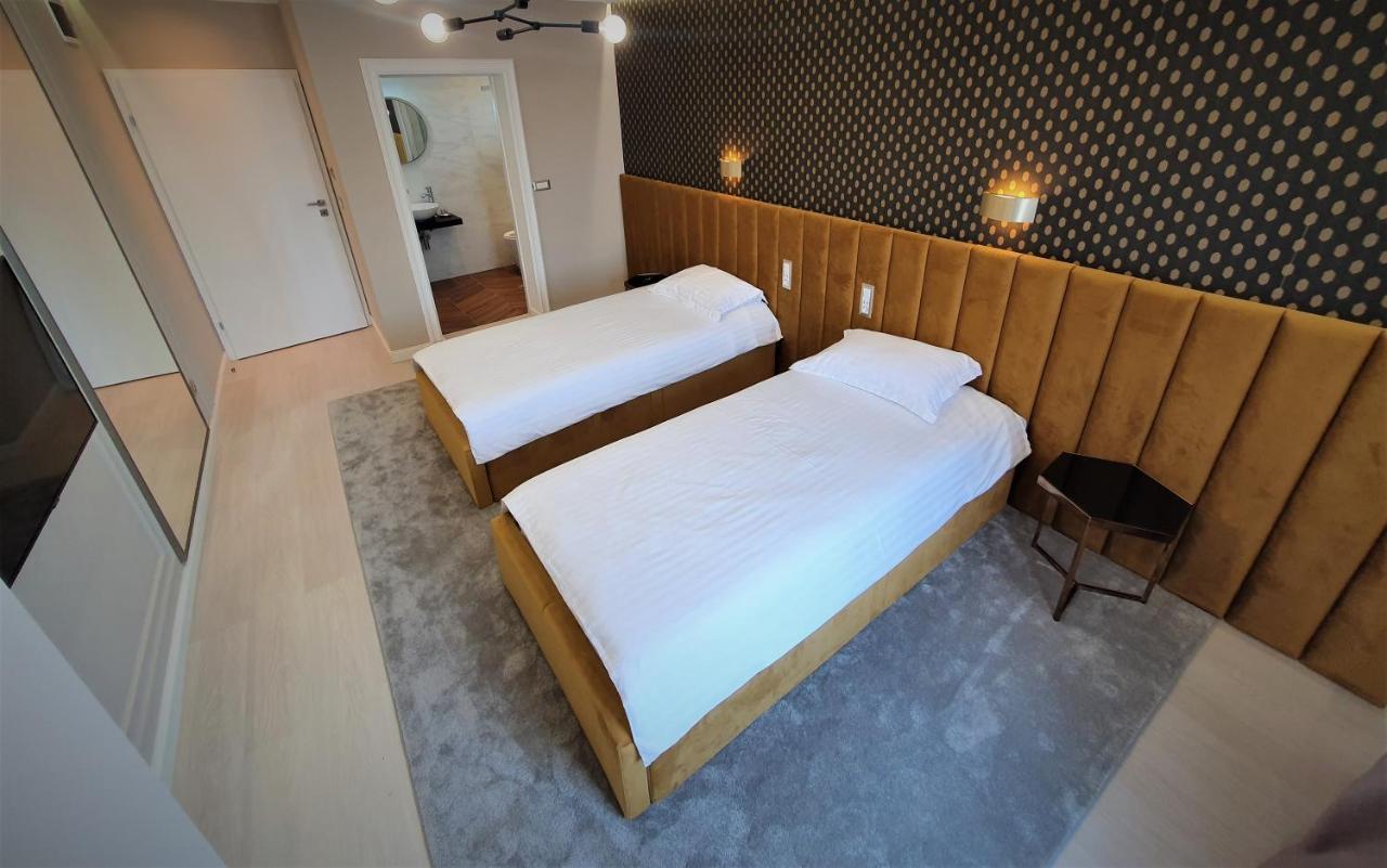 Отель Casa Campeanu Glod  Экстерьер фото